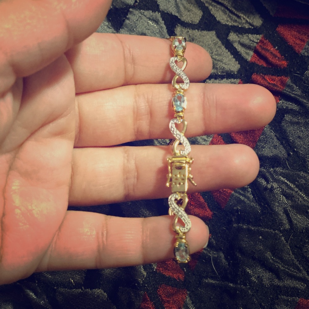 Woman’s tennis bracelet